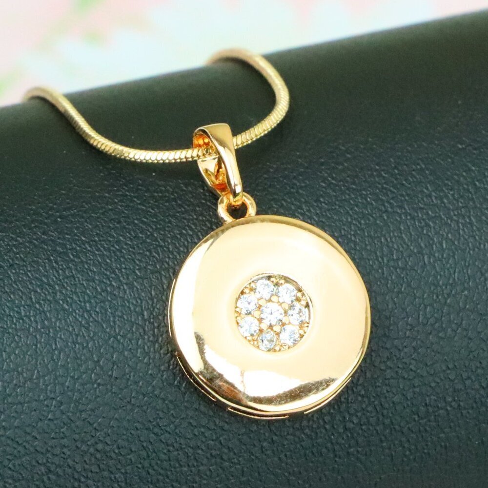 "Rose Gold Round Pendant with Center CZ Stones – Elegant Finish, XPPT1203